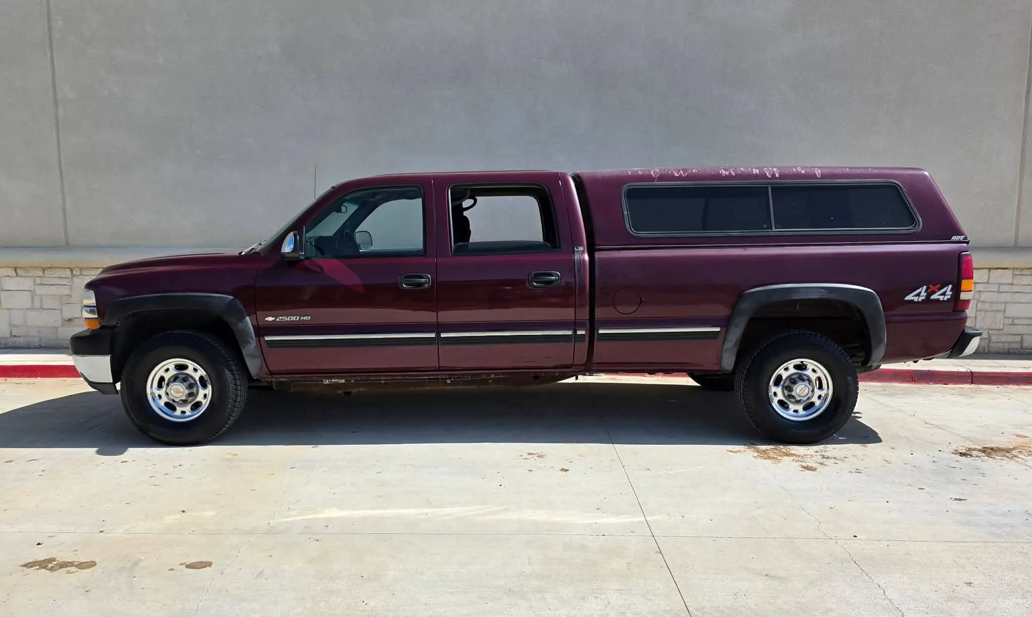 Used 2002 Chevrolet Silverado 2500 LS w/ Off-Road Skid Plate Pkg AWD/4WD image 6