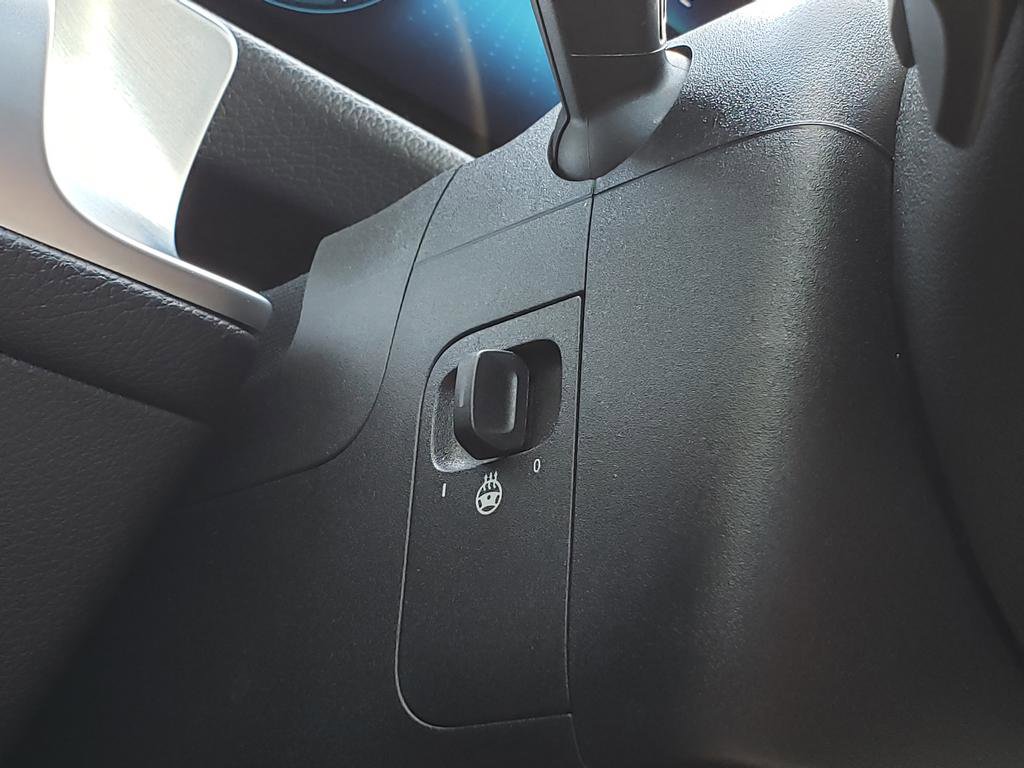 Used 2023 Mercedes-Benz GLB 250 4MATIC image 19