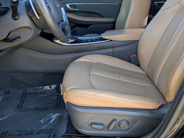 Used 2021 Hyundai Sonata Limited w/ Winter Weather Package image 12