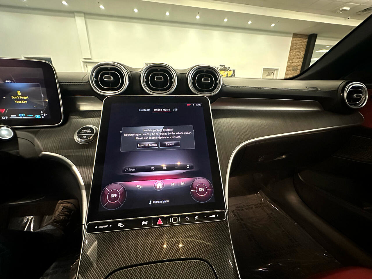 Used 2022 Mercedes-Benz C 300 4MATIC Sedan image 34