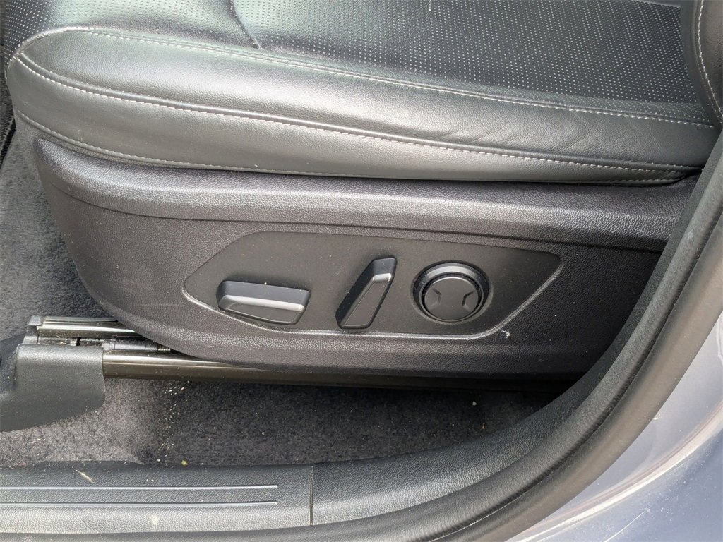 Used 2024 Kia Sorento S image 16