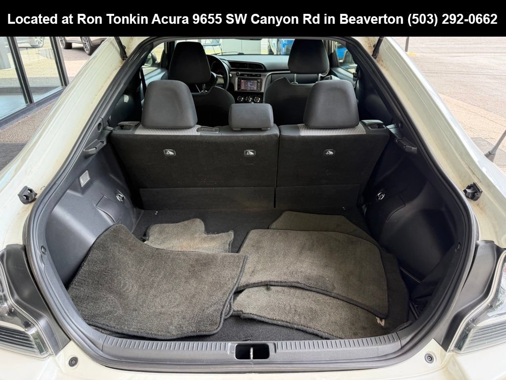 Used 2015 Scion tC FWD image 10