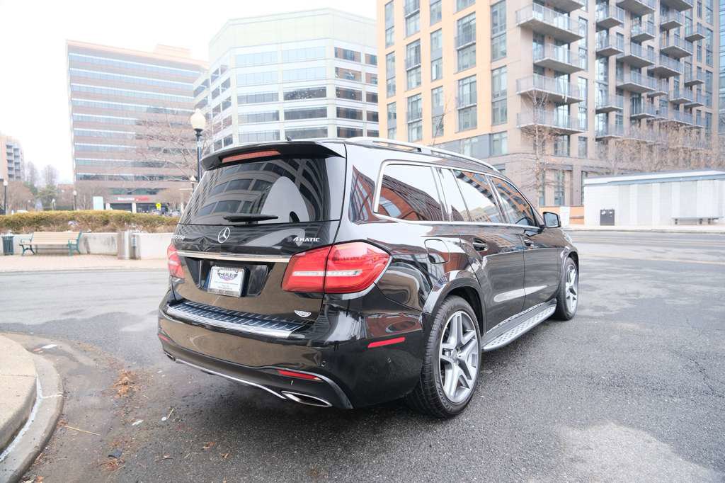 Used 2017 Mercedes-Benz GLS 550 4MATIC image 12