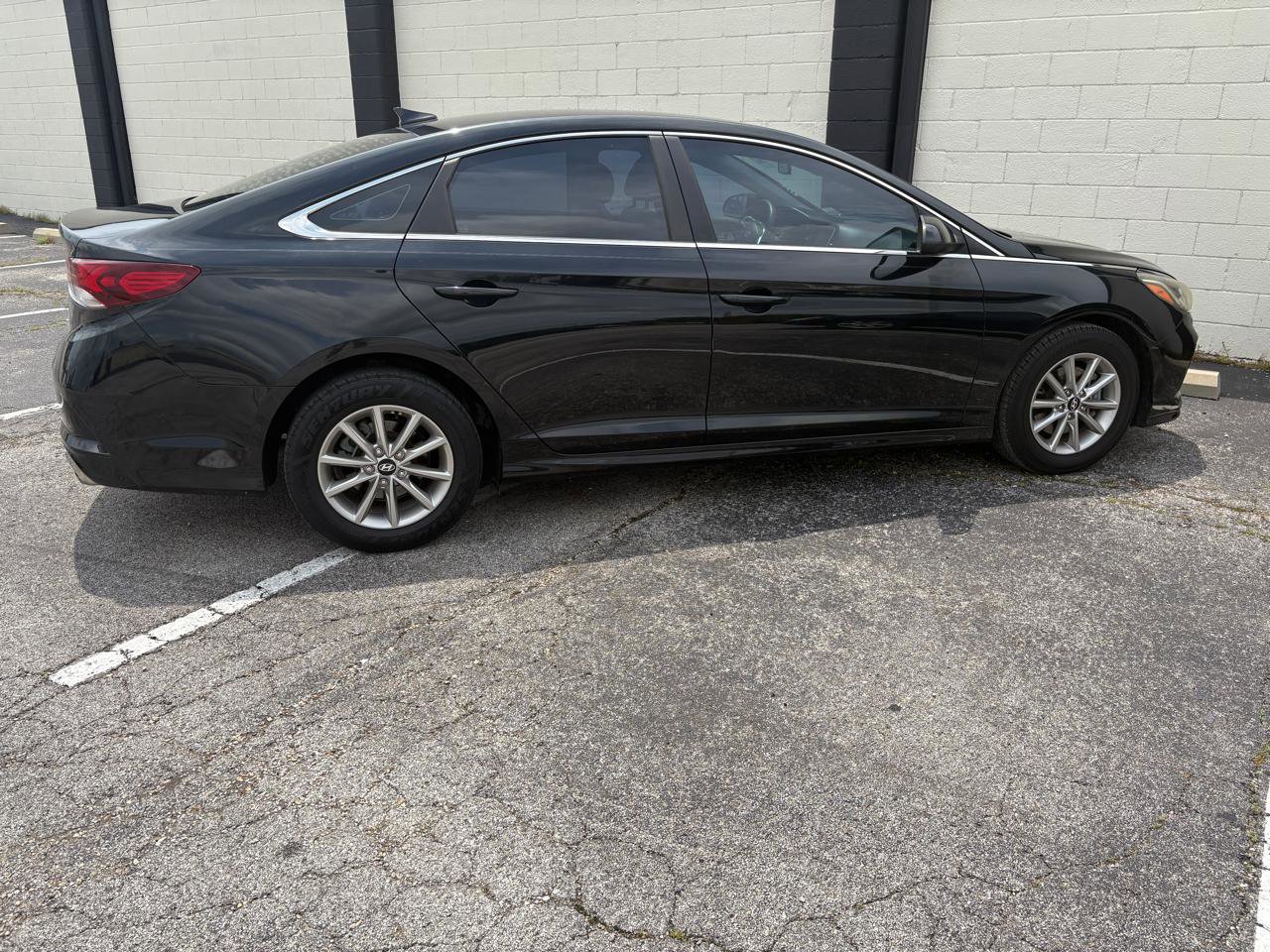 Used 2018 Hyundai Sonata SE FWD image 4