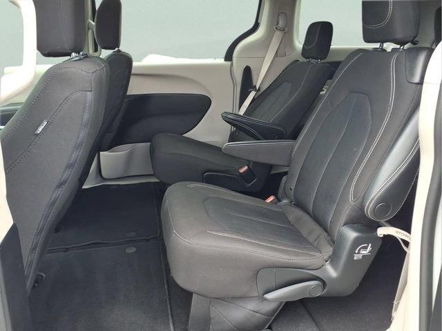 Used 2023 Chrysler Voyager LX FWD image 20