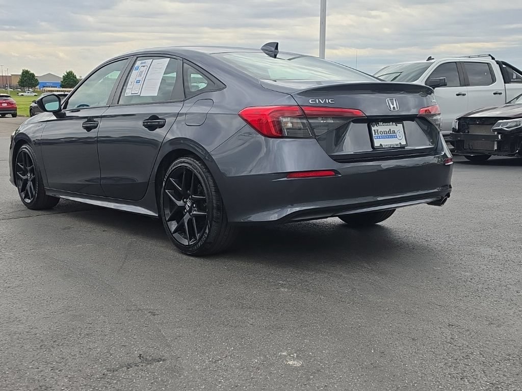 Used 2023 Honda Civic Sport image 5