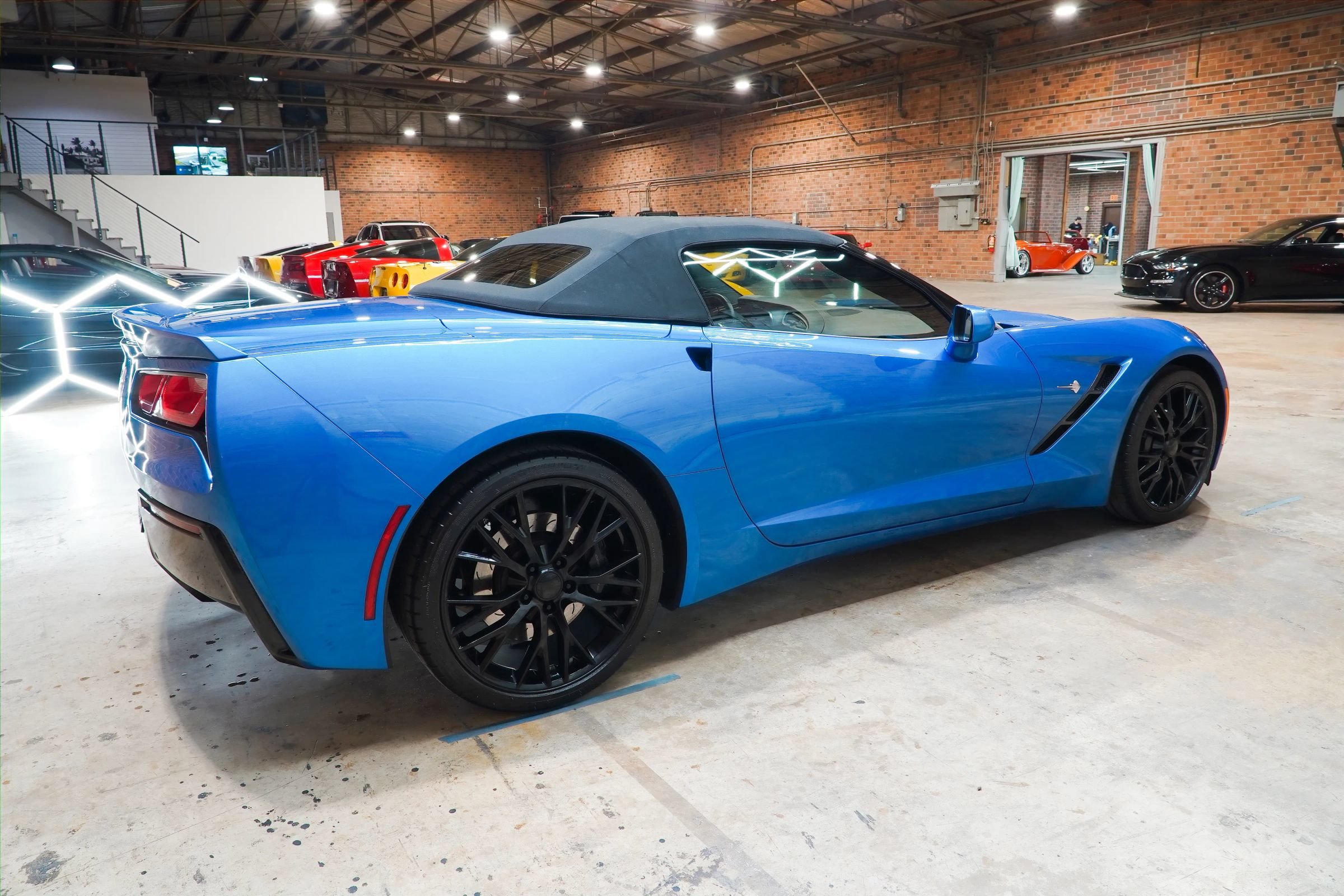Used 2014 Chevrolet Corvette Stingray Convertible w/ 3LT Preferred Equipment Group RWD image 17