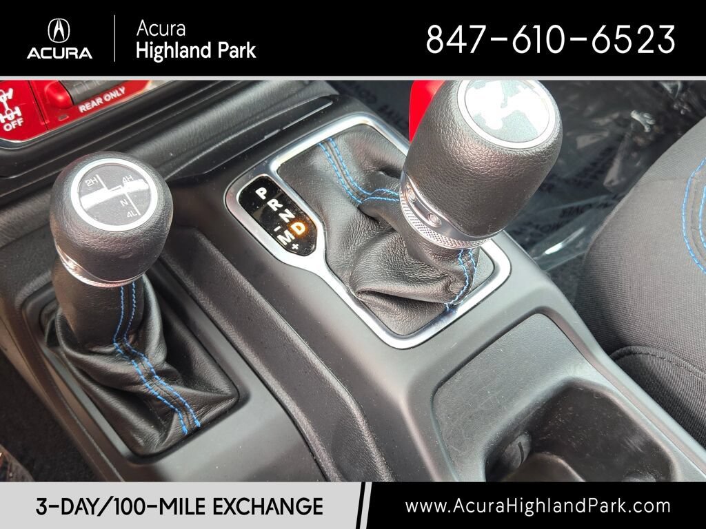 Used 2022 Jeep Wrangler Unlimited Rubicon 4xe w/ Cold Weather Group AWD/4WD image 32