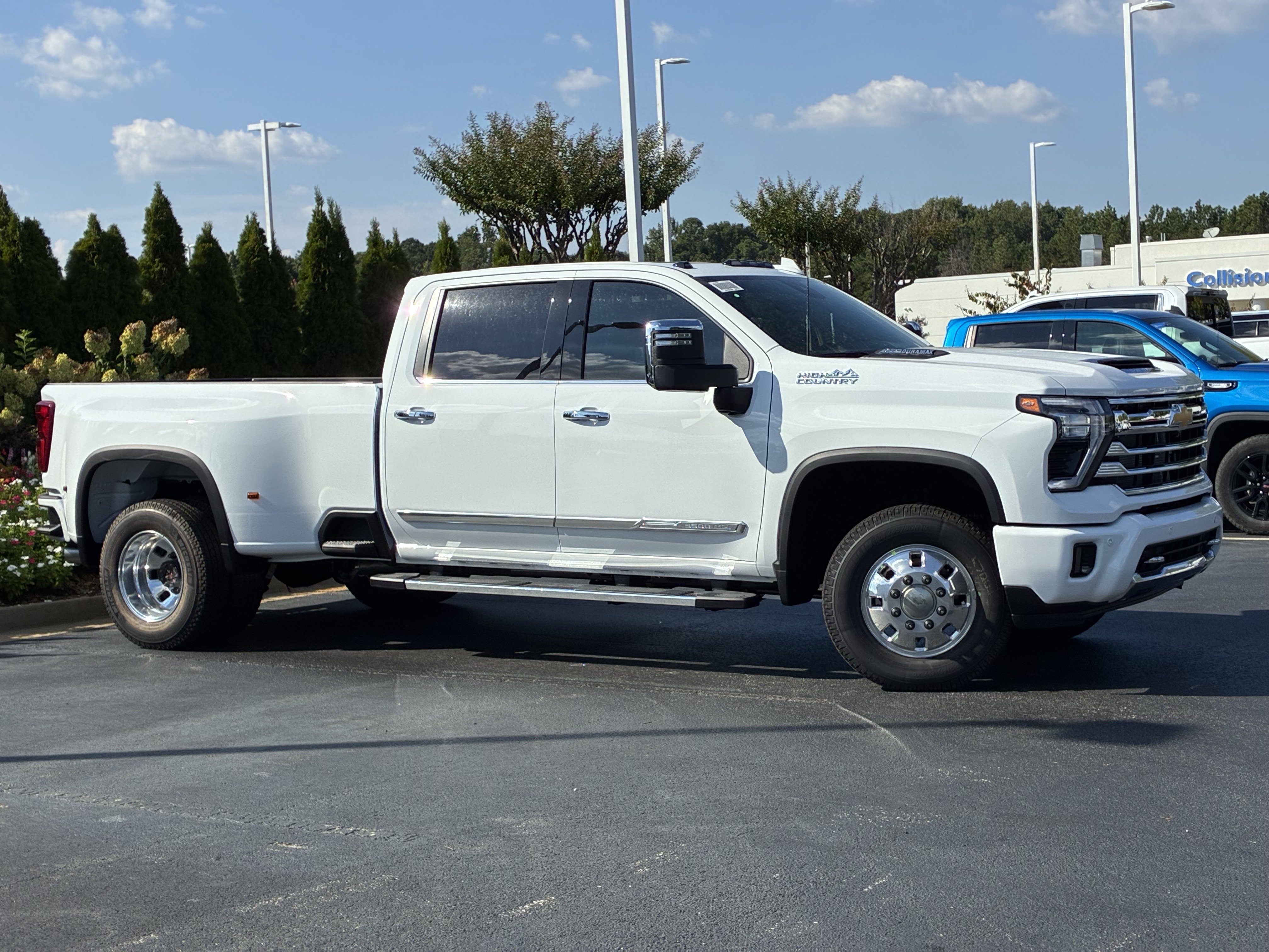 New 2026 Chevrolet Silverado 3500 High Country w/ Technology Package AWD/4WD image 3