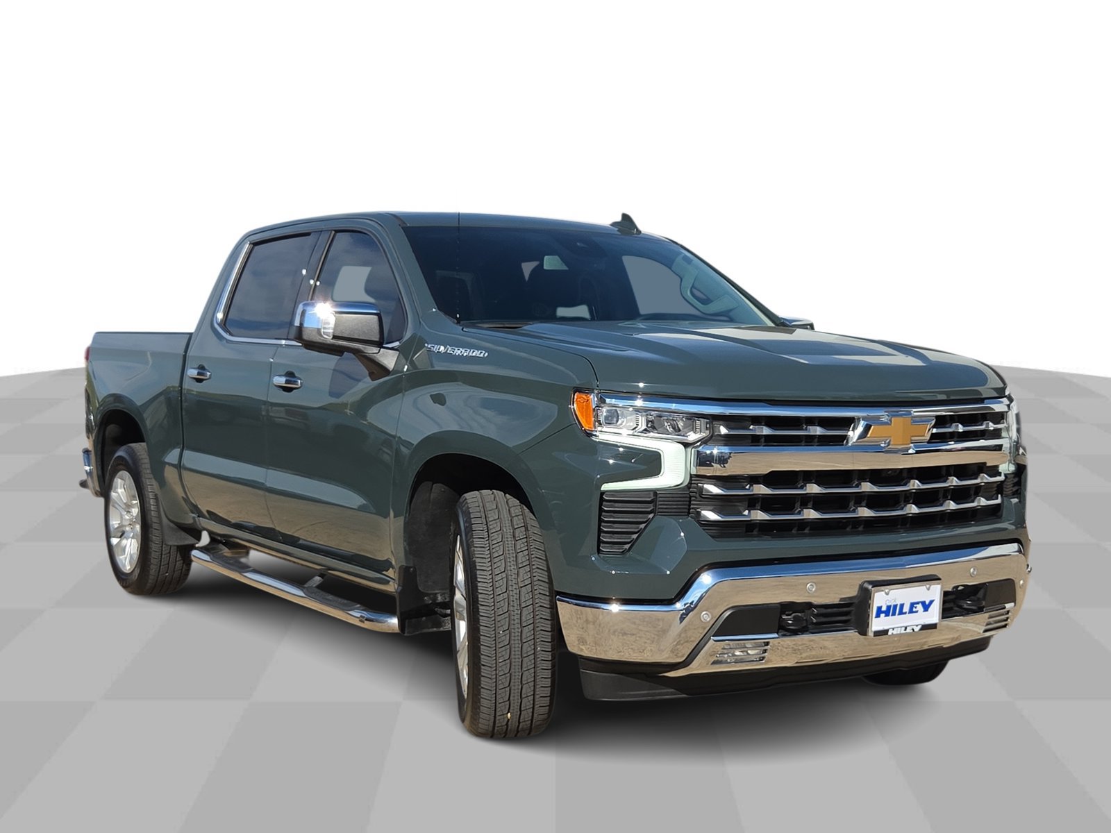 Used 2025 Chevrolet Silverado 1500 LTZ RWD image 2
