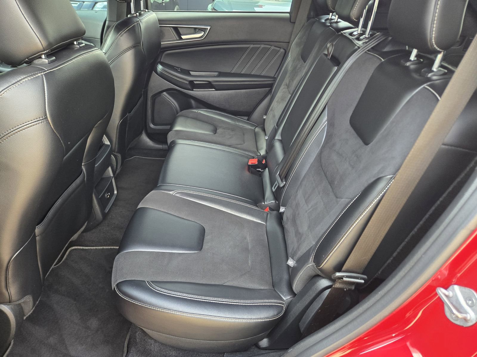 Used 2022 Ford Edge ST AWD/4WD image 18