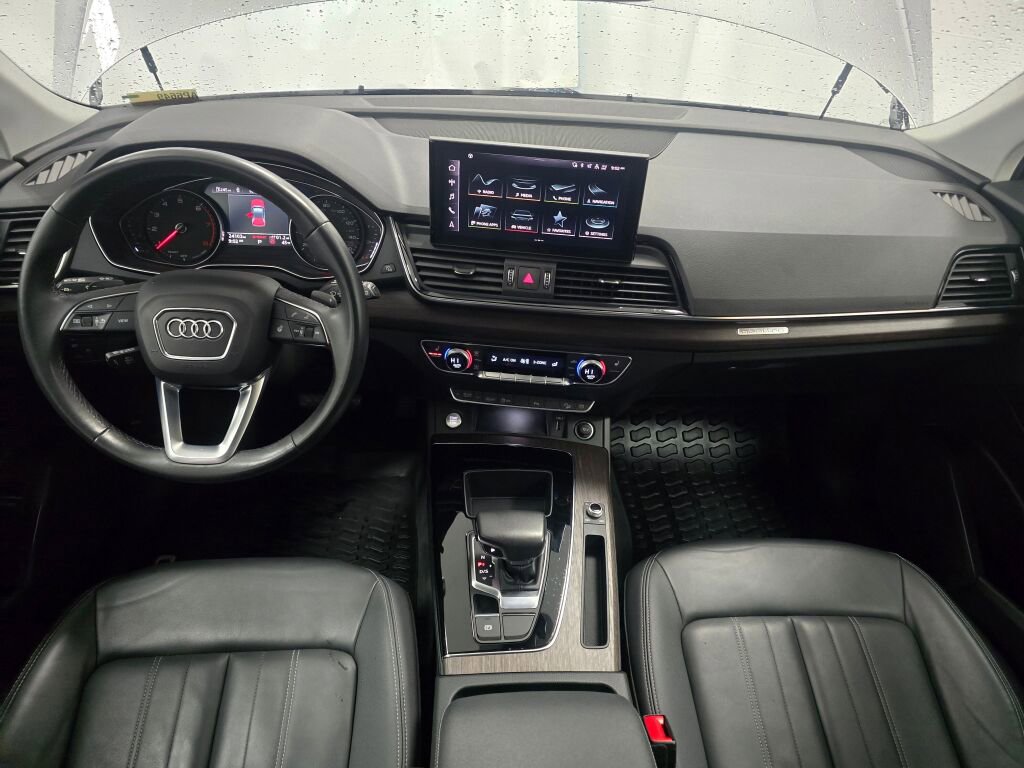 Used 2023 Audi Q5 2.0T Premium w/ Convenience Package image 18