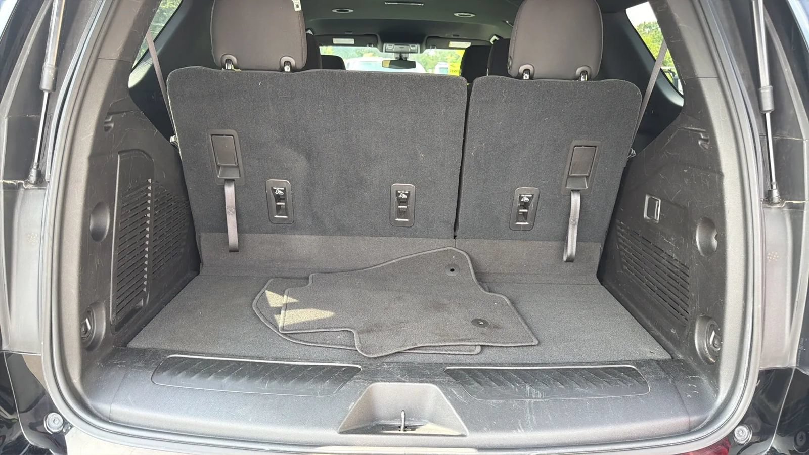 Used 2021 Chevrolet Tahoe LS RWD image 22