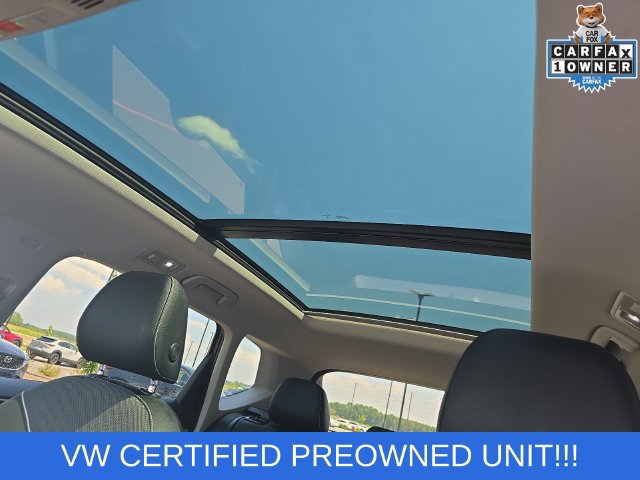 Used 2023 Volkswagen Taos SE w/ Panoramic Sunroof Package FWD image 24