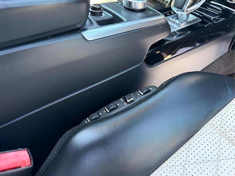 Used 2015 Mercedes-Benz G 63 AMG 4MATIC image 23
