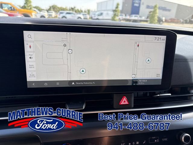 Used 2025 Kia Carnival FWD image 18