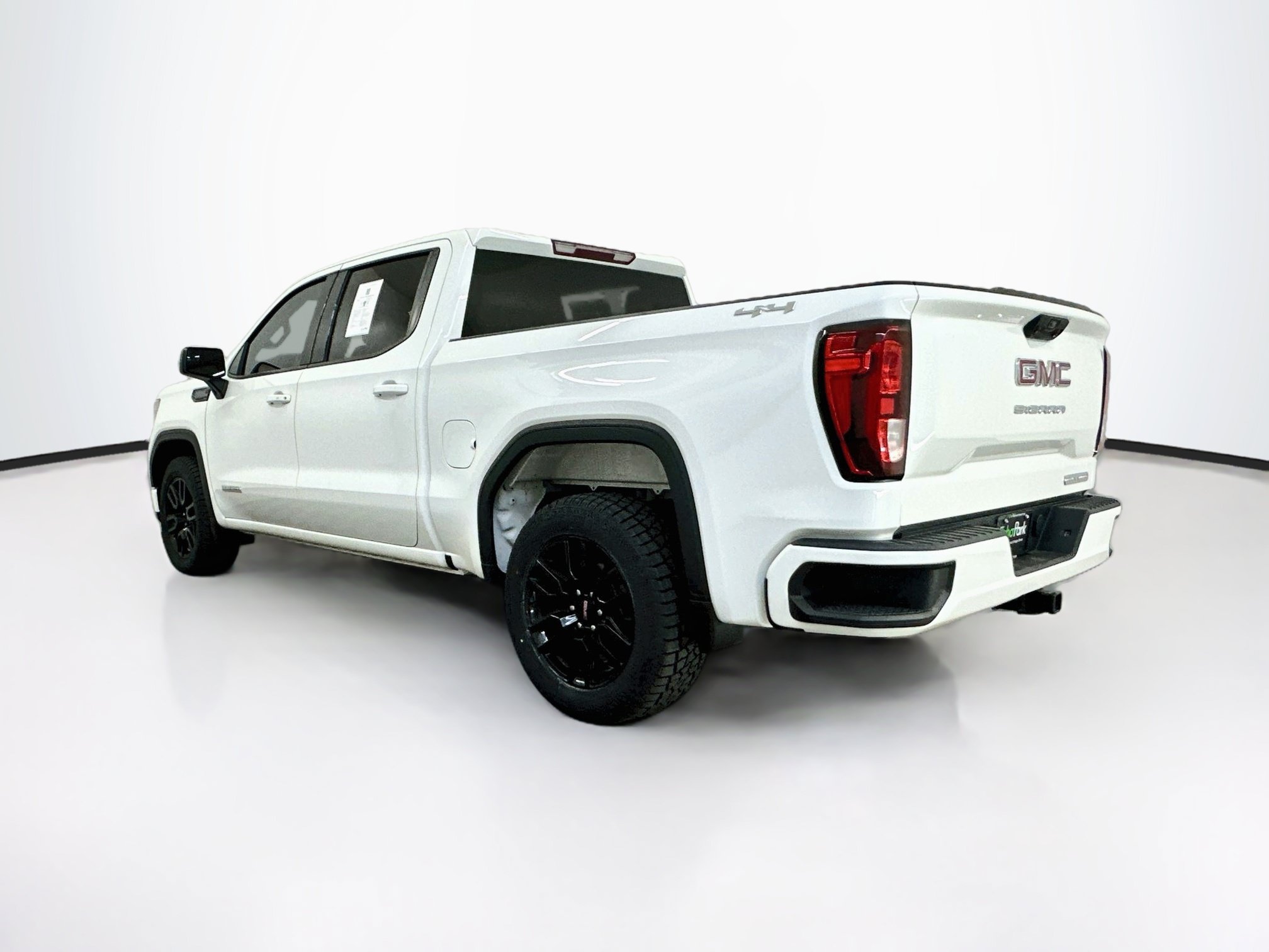 Used 2024 GMC Sierra 1500 Elevation AWD/4WD image 5
