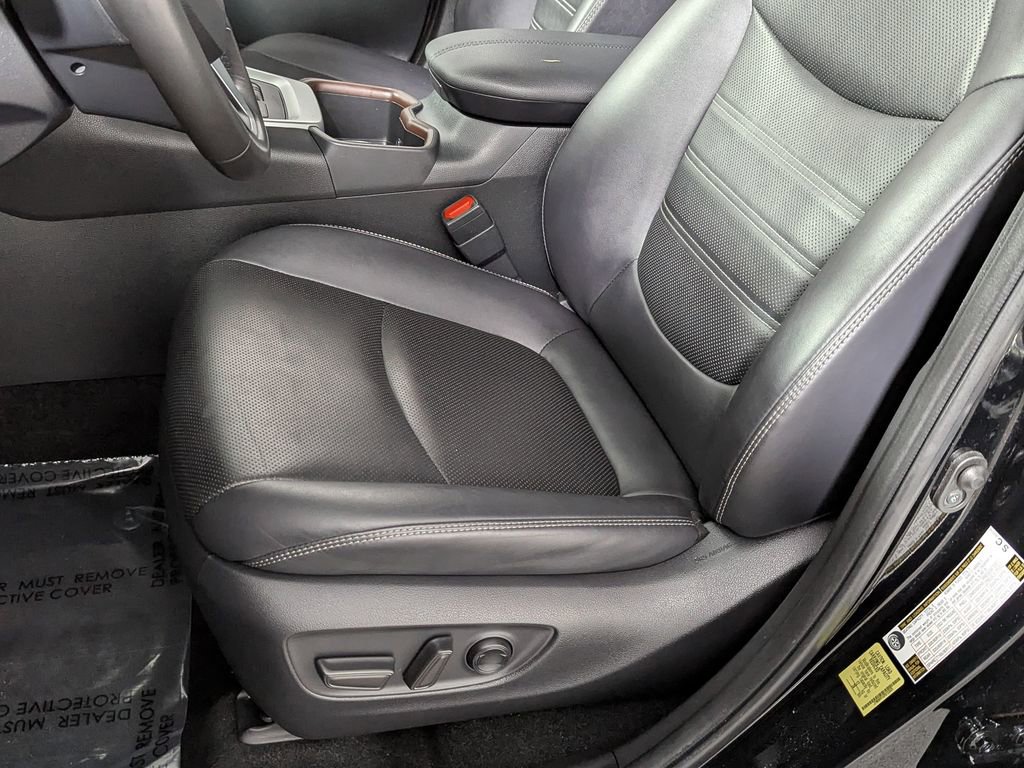 Used 2024 Toyota RAV4 Limited w/ Advanced Technology Package image 20
