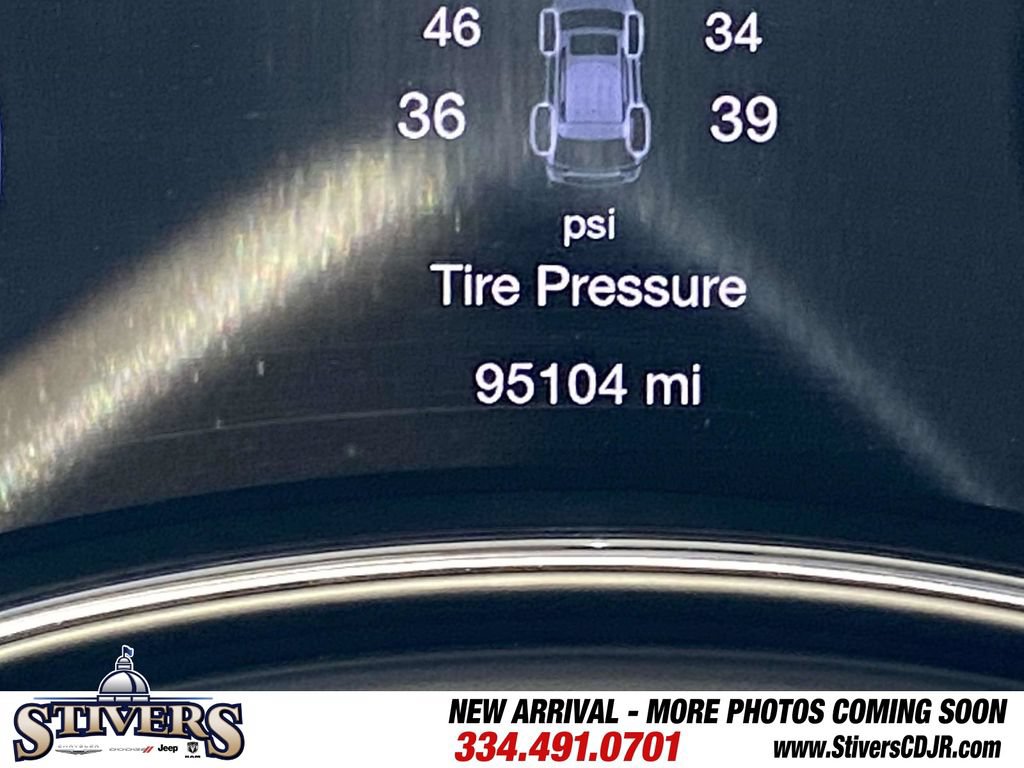 Used 2017 Jeep Grand Cherokee Overland w/ Jeep Active Safety Group AWD/4WD image 35