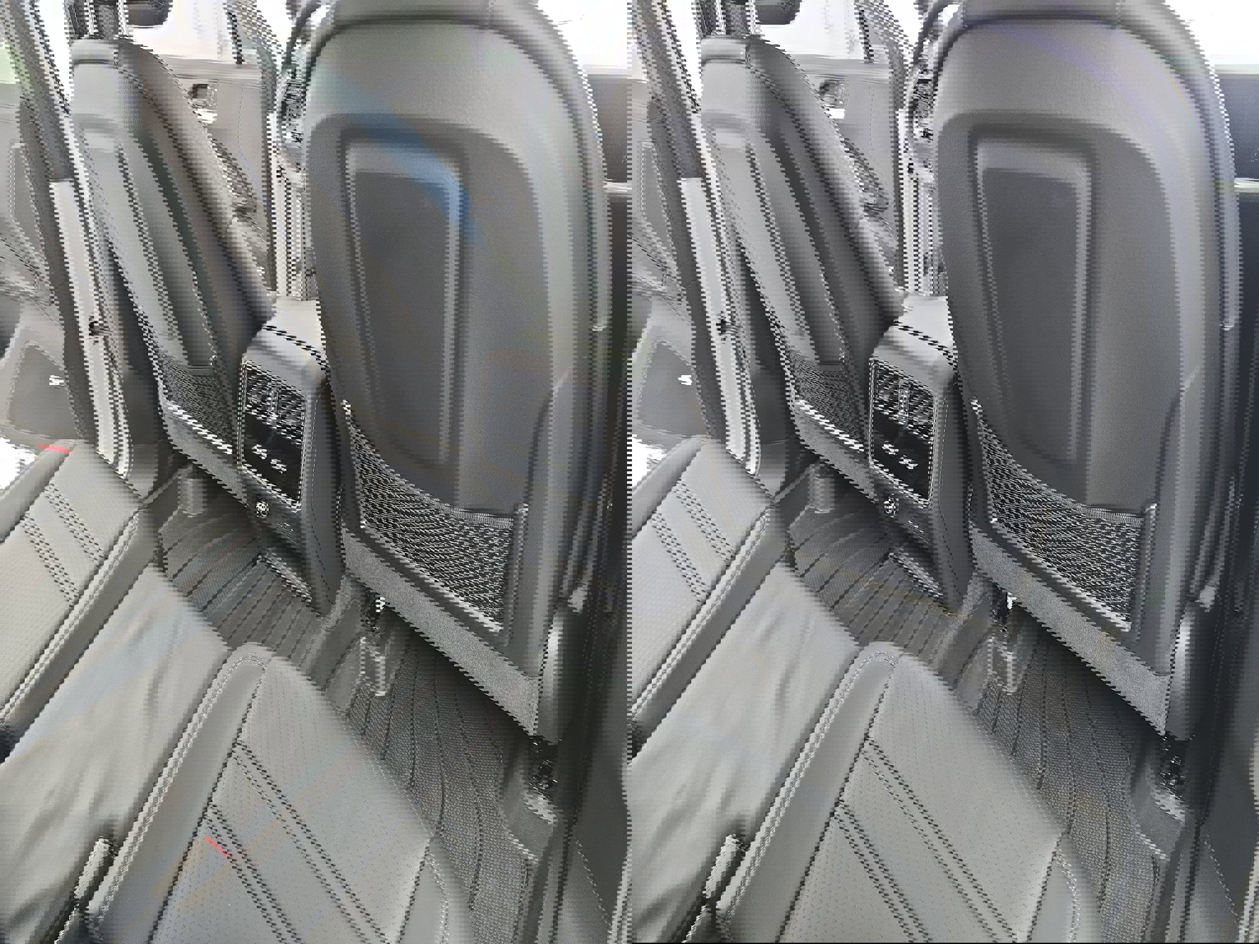 Used 2024 Porsche Cayenne S image 11