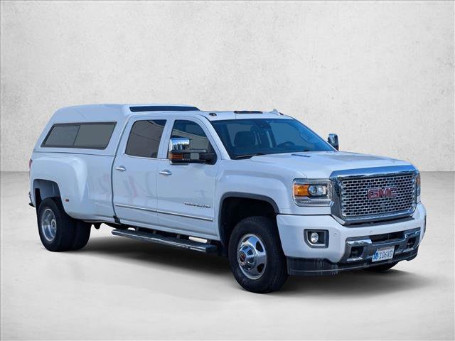 Used 2015 GMC Sierra 3500 Denali w/ Duramax Plus Package image 3