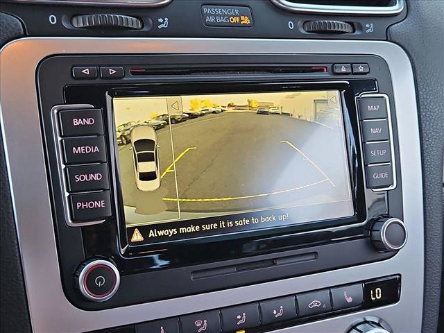 Used 2013 Volkswagen Eos Executive FWD image 14
