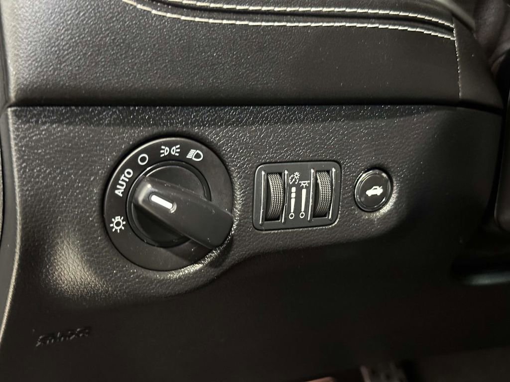 Used 2022 Dodge Charger SRT Hellcat image 28