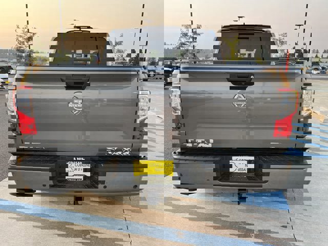 Certified 2024 Nissan Titan SV w/ SV Convenience Package image 9