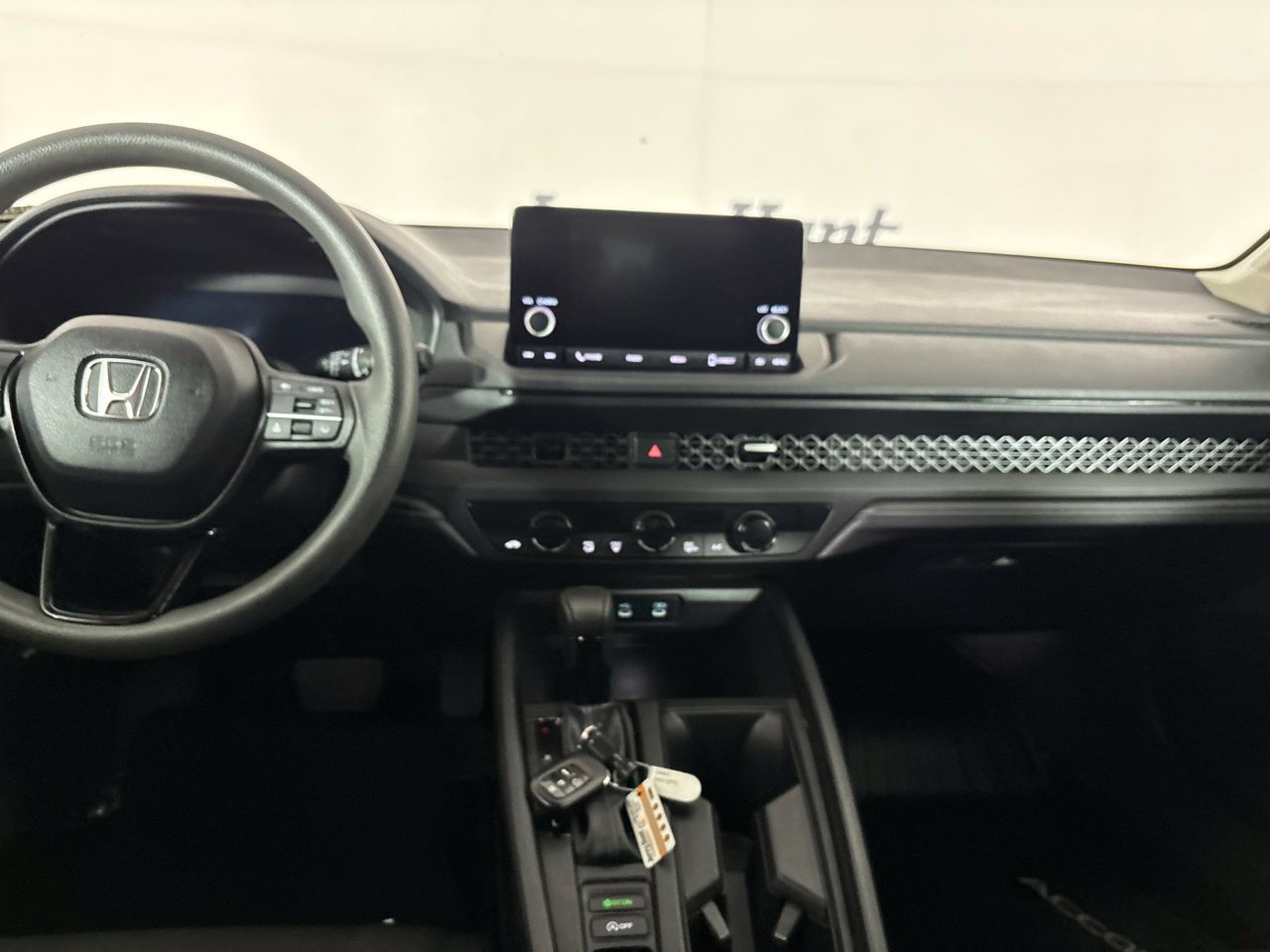 Used 2025 Honda Accord SE image 25