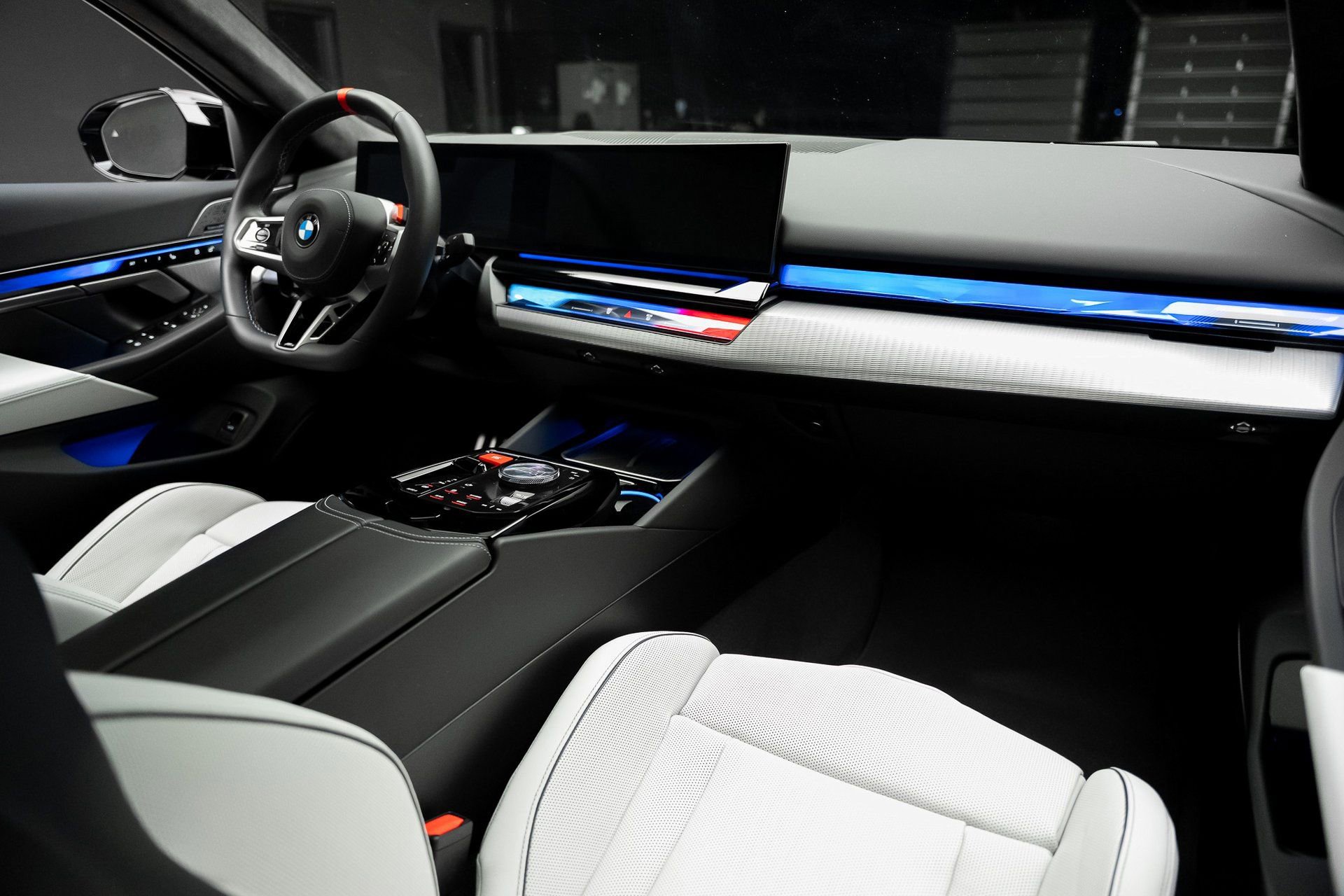 Used 2025 BMW M5 image 62