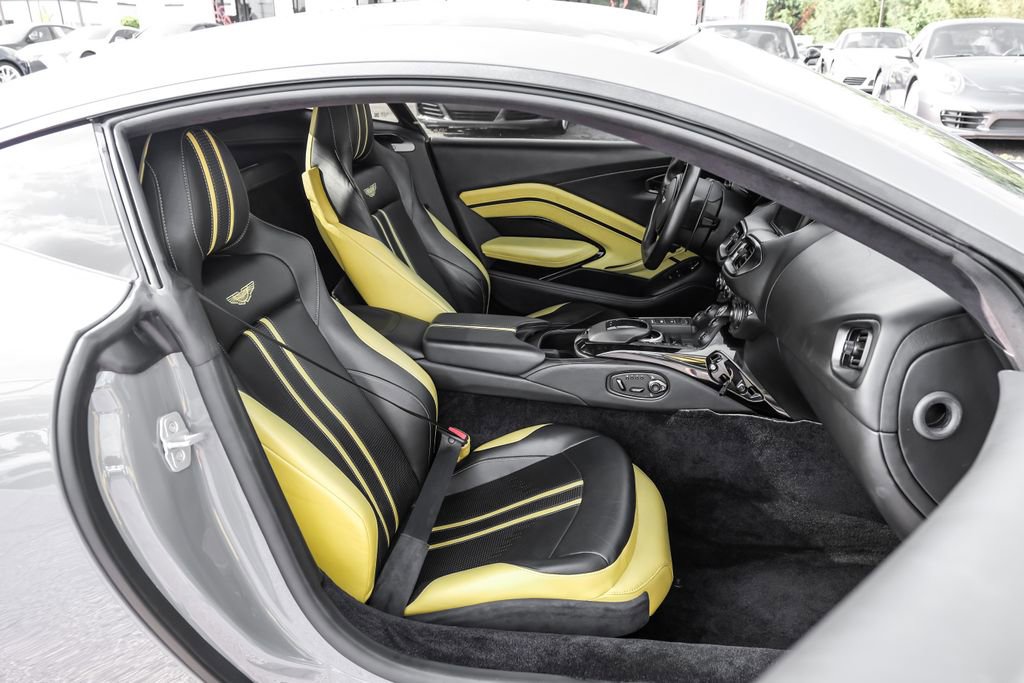 Used 2020 Aston Martin V8 Vantage Coupe RWD image 36