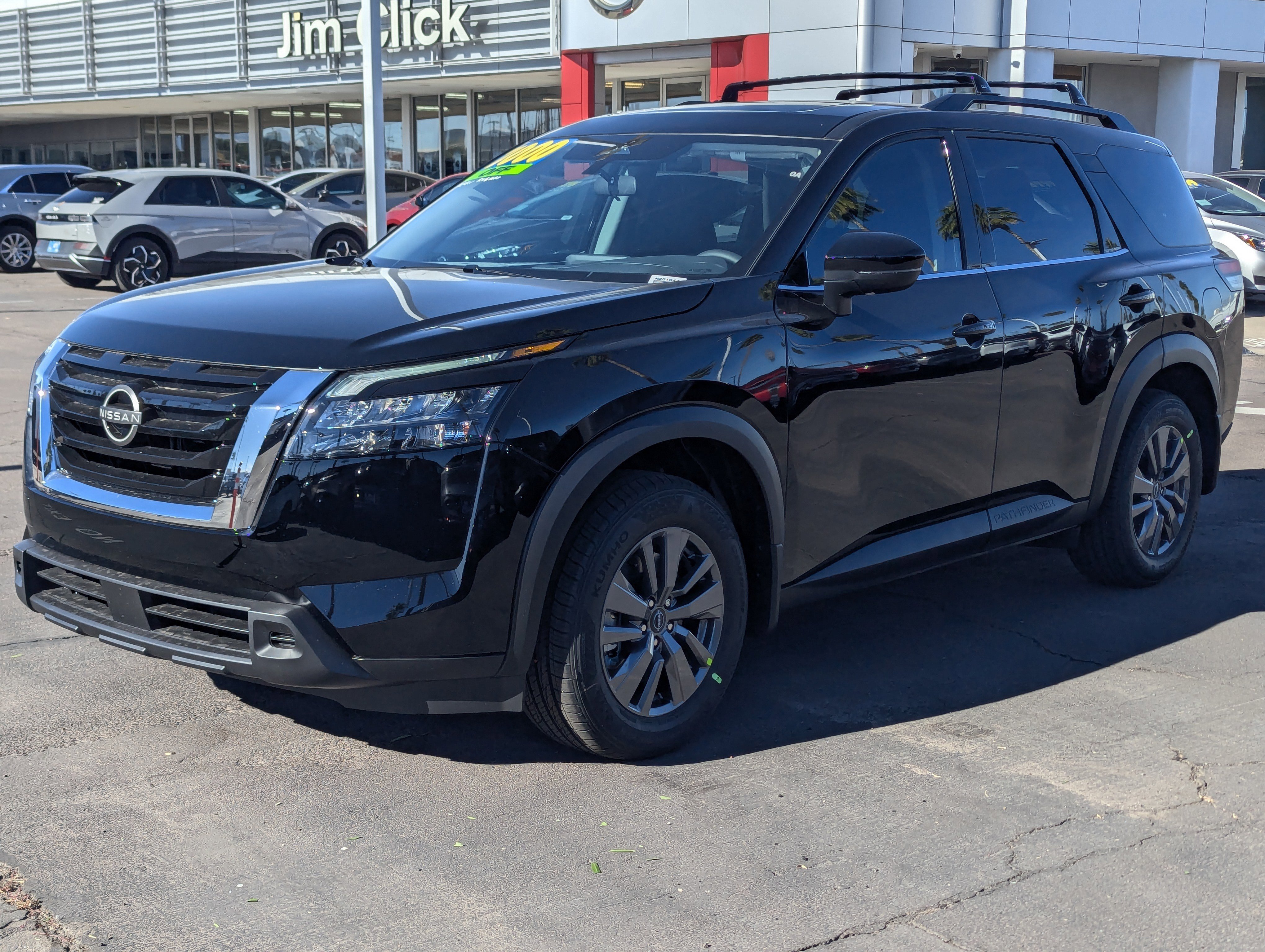 New 2025 Nissan Pathfinder SV image 5