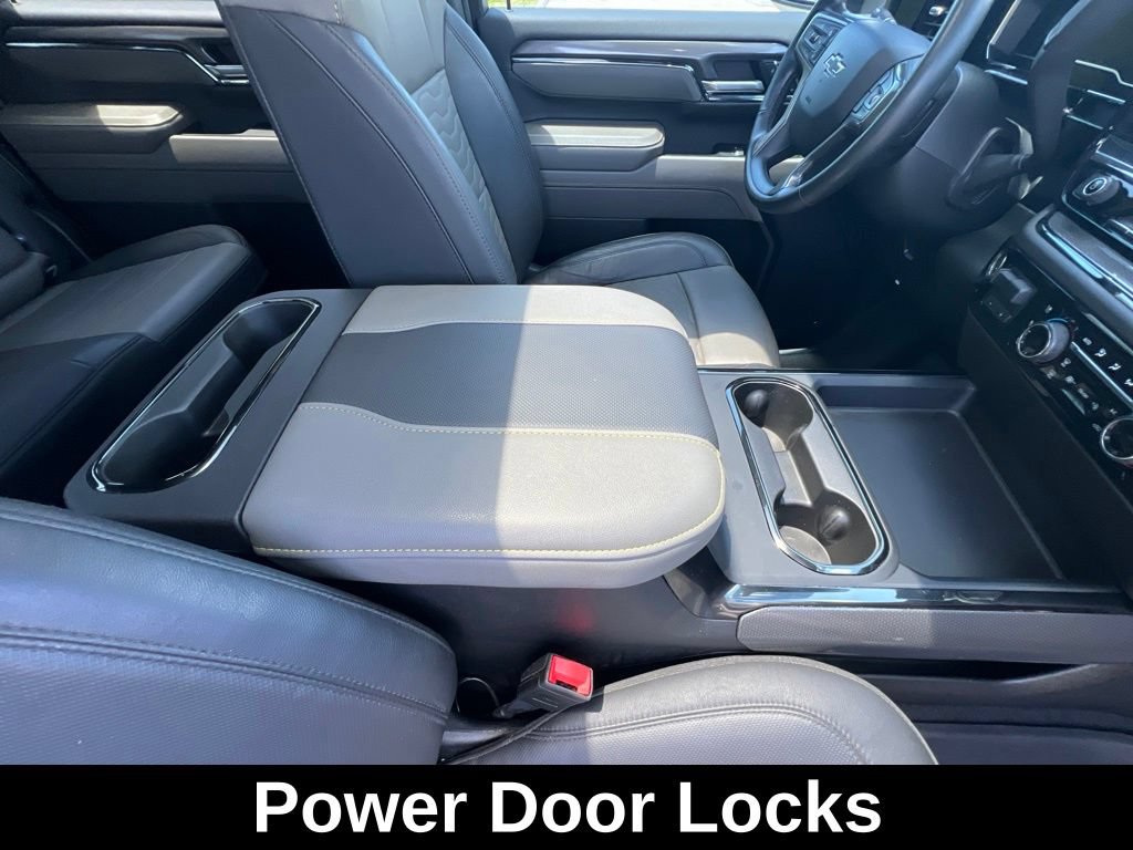 Used 2024 Chevrolet Silverado 2500 ZR2 w/ Technology Package AWD/4WD image 26