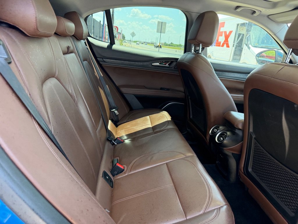 Used 2019 Alfa Romeo Stelvio AWD w/ Nero Edizione image 33