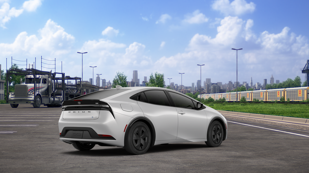 New 2027 Toyota Prius Plug-In Hybrid FWD image 10