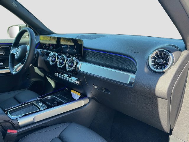 New 2026 Mercedes-Benz GLB 250 4MATIC image 28