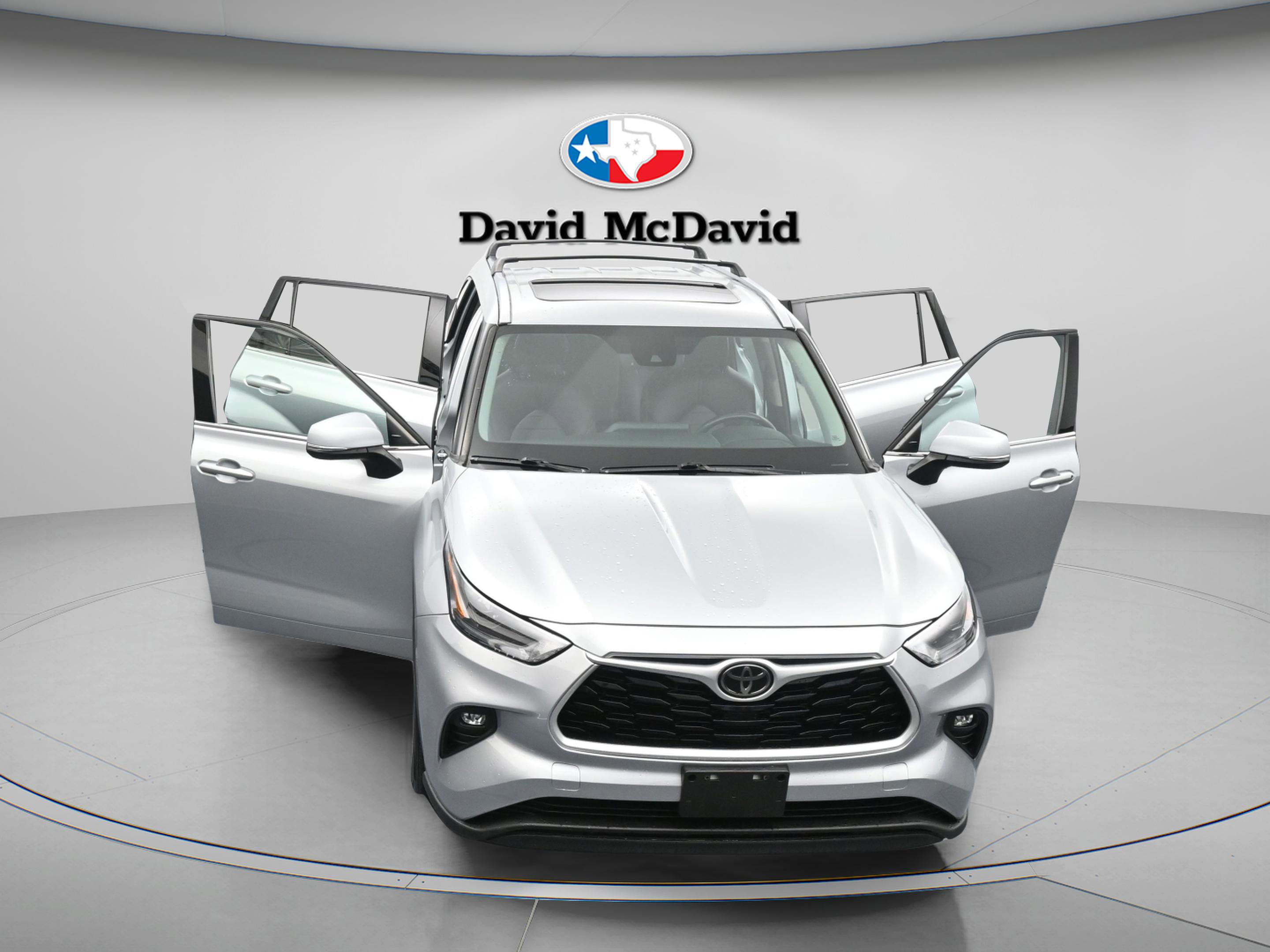 Used 2021 Toyota Highlander XLE image 44