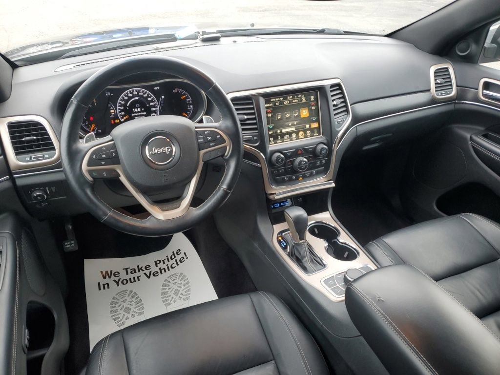 Used 2017 Jeep Grand Cherokee Limited image 24
