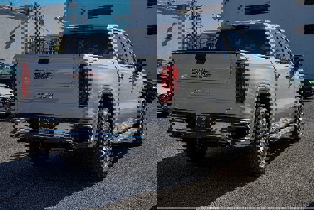 Used 2019 GMC Sierra 1500 SLT w/ SLT Premium Package image 7