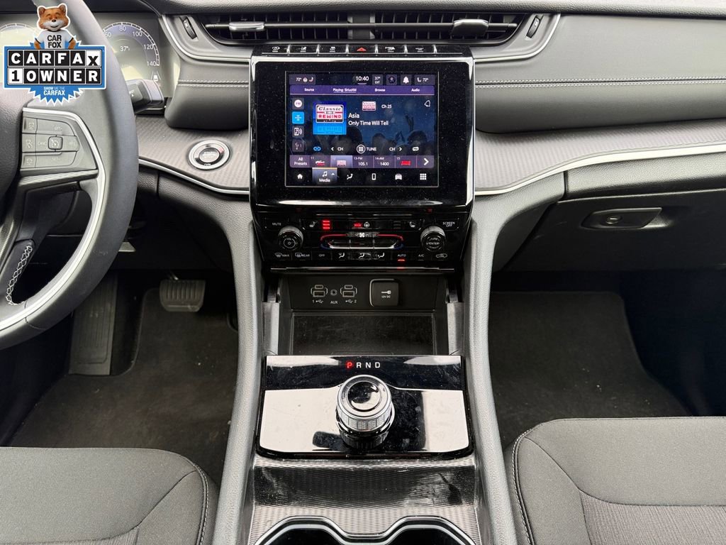 Certified 2025 Jeep Grand Cherokee Laredo X w/ Luxury Tech Group I AWD/4WD image 11