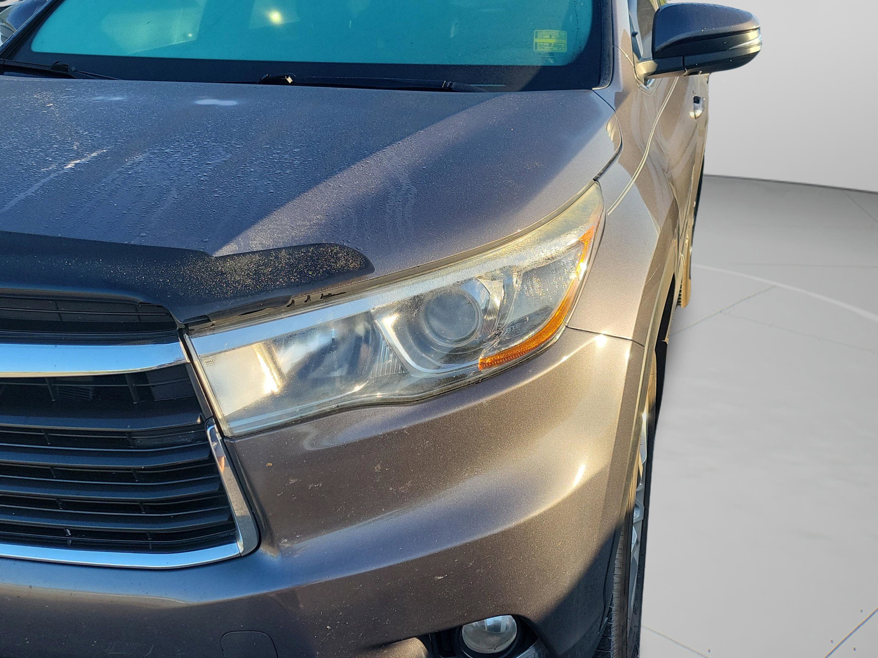 Used 2015 Toyota Highlander Limited Platinum AWD/4WD image 9