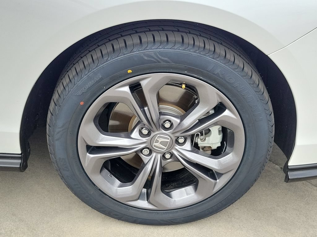 Certified 2024 Honda Accord EX-L image 6