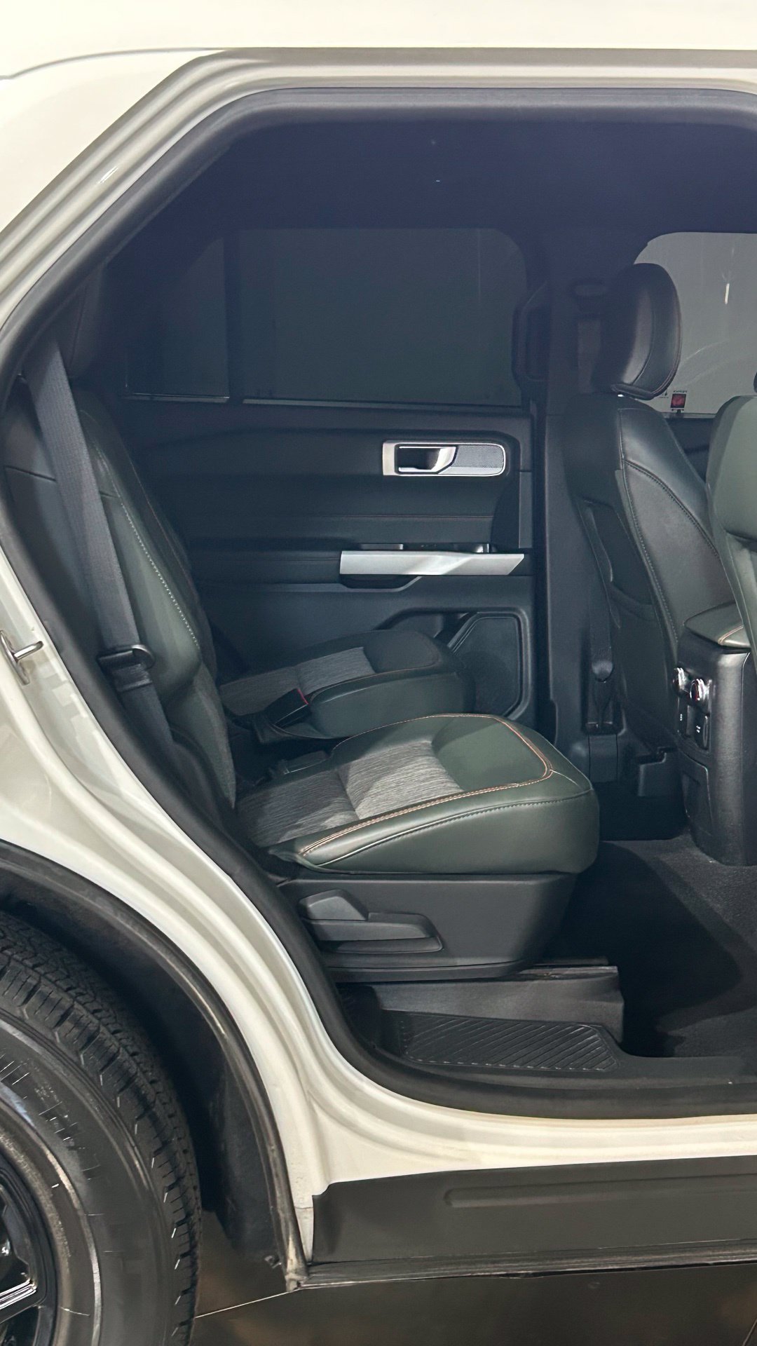 Used 2024 Ford Explorer Timberline w/ Timberline Technology Package AWD/4WD image 65