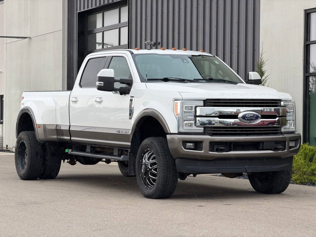 Used 2018 Ford F350 King Ranch w/ King Ranch Ultimate Package AWD/4WD image 4