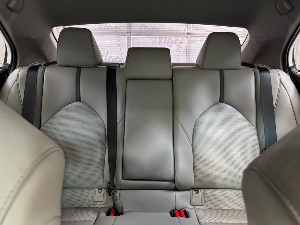 Used 2021 Toyota Camry XLE FWD image 13
