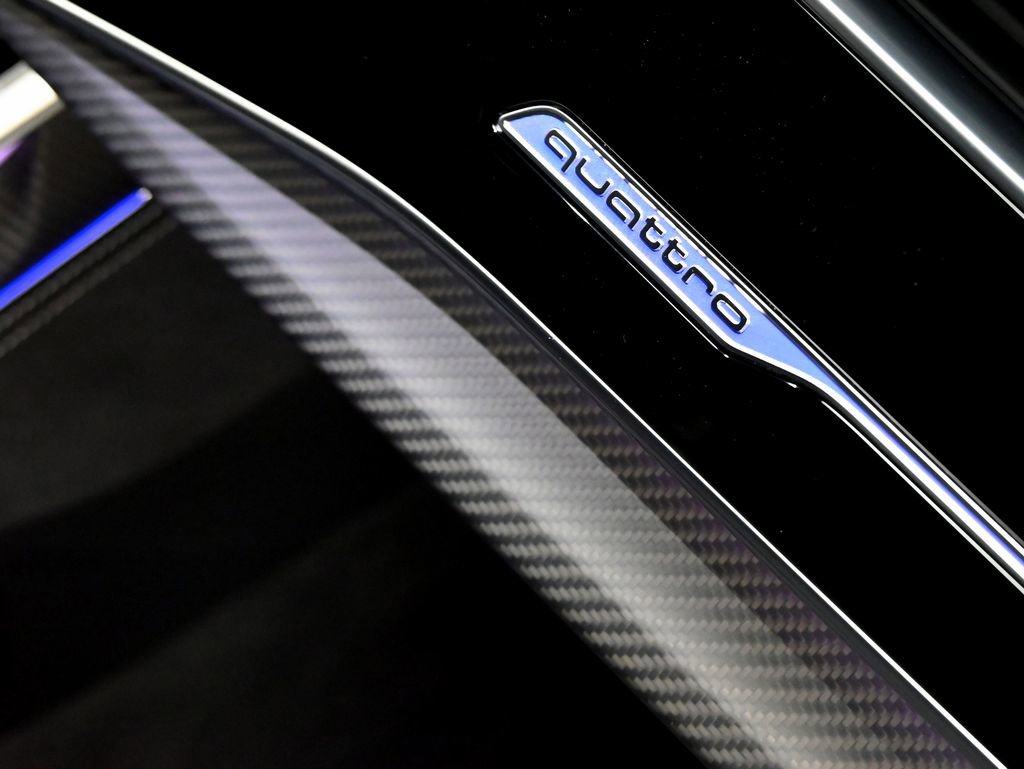 Used 2024 Audi RS Q8 image 19