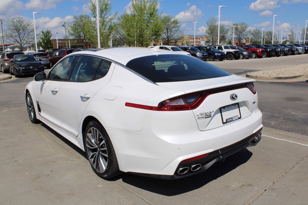 Used 2018 Kia Stinger Premium AWD/4WD image 5