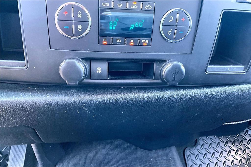 Used 2010 GMC Sierra 1500 SLE w/ Power Pack Plus RWD image 15
