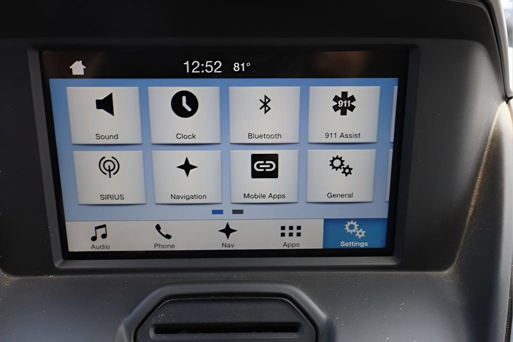 Used 2016 Ford Transit 150 XLT RWD image 25