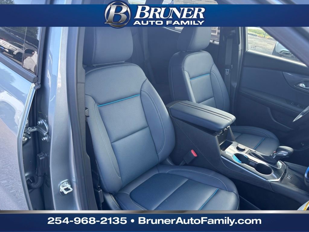 New 2025 Chevrolet Blazer RS w/ Driver Confidence II Package image 25